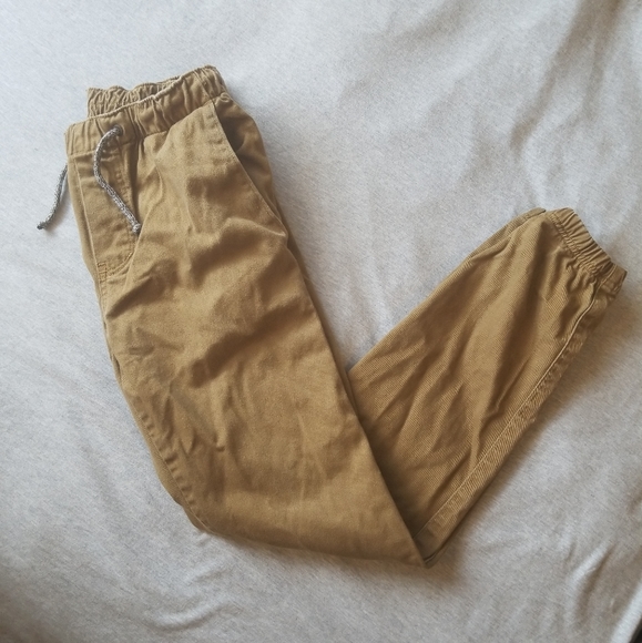 Brandy Melville Pants - ✖️SOLD✖️Khaki cargo joggers